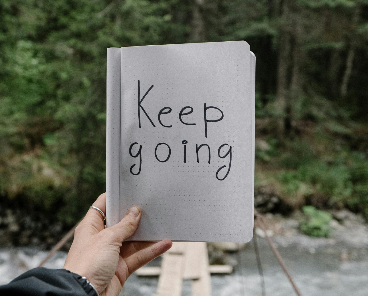 Stay motivated English