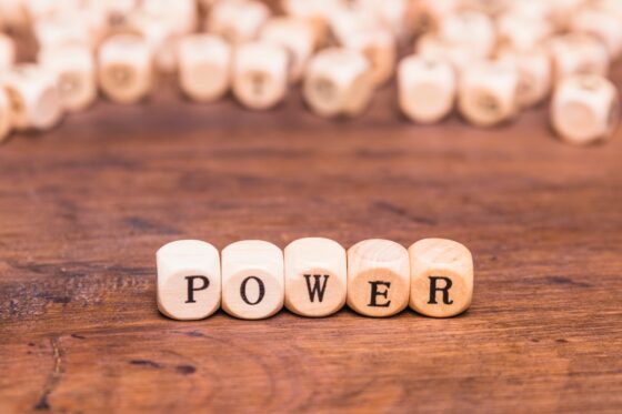 21 Power Words for Your Meetings in English - Impactfulenglish.com